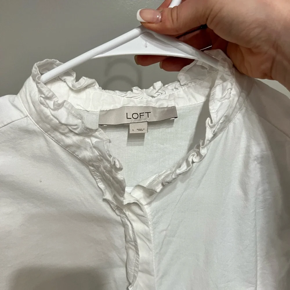 LOFT Ruffled White Blouse - Picture 3 of 3